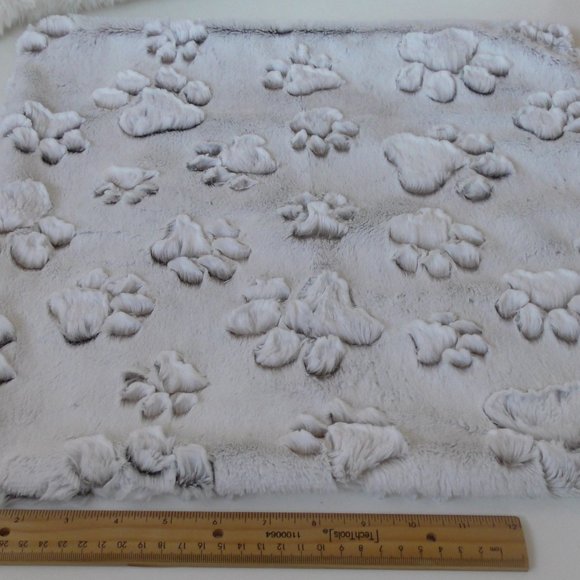 Pet Comforting Calming Blanket - Picture 6 of 6